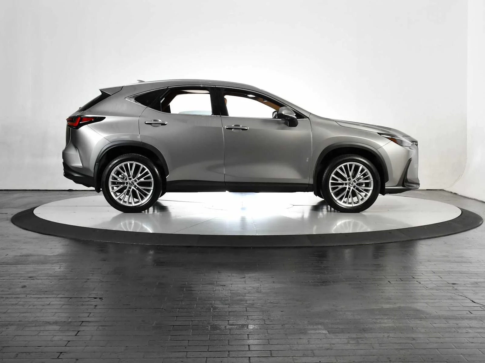 Used 2025 Atomic Silver Lexus Premium image 6