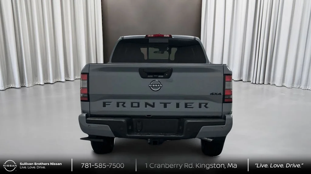 New 2026 Boulder Gray Pearl Nissan Crew Cab SV image 6