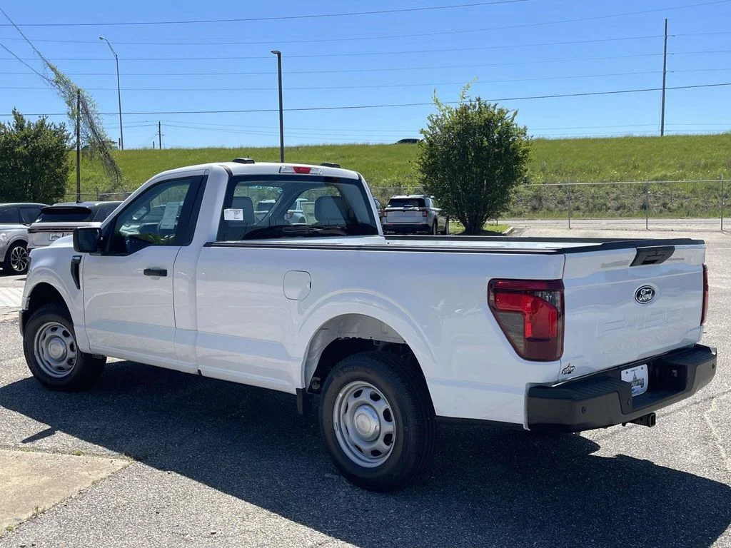 New 2026 White Ford XL image 5