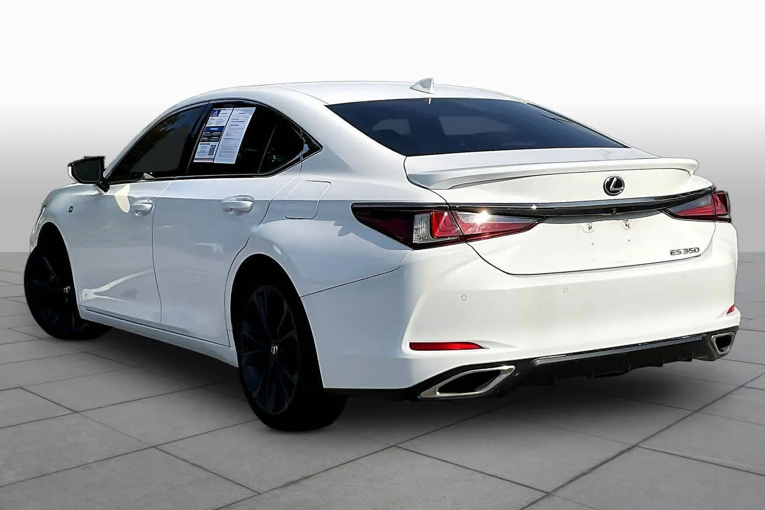 Used 2023 Ultra White Lexus F SPORT Handling image 23