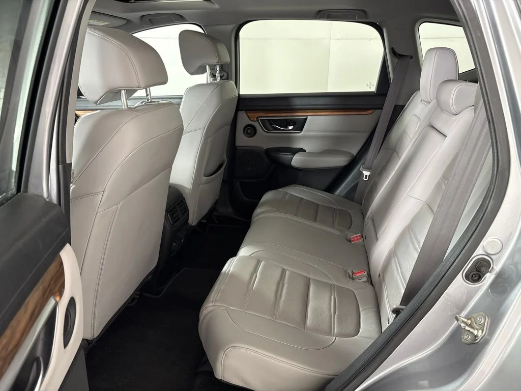 Used 2018  Honda EX-L image 23