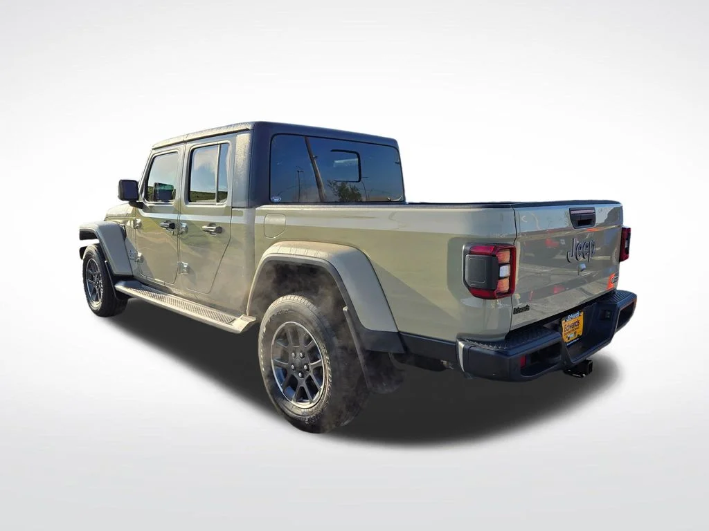 Used 2020 Beige Jeep Overland image 8
