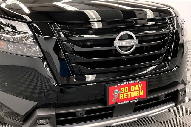 New 2025 Super Black Nissan Platinum image 14