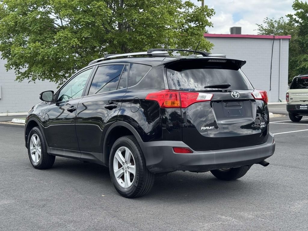 Used 2014 Black Toyota XLE image 24