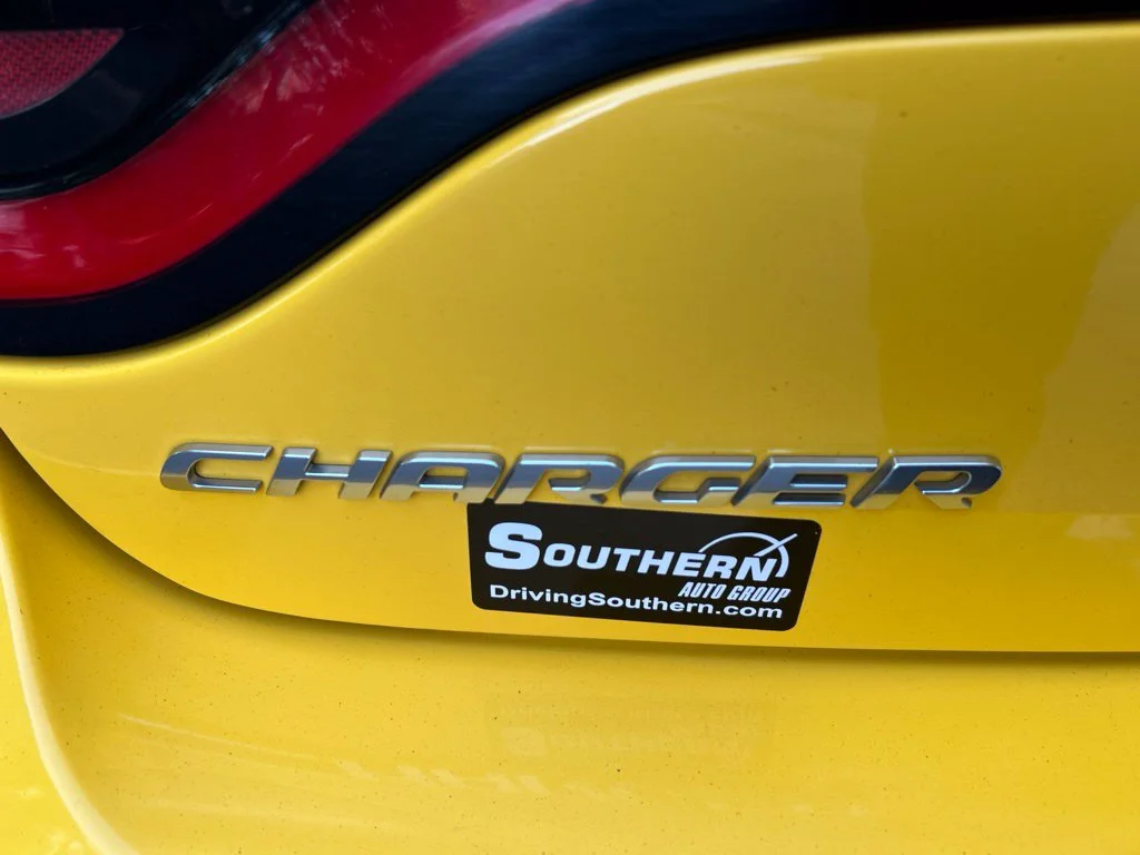 Used 2017 Yellow Dodge R/T image 11