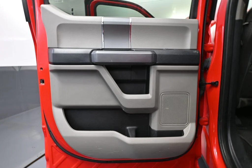 Used 2020 Red Ford XLT image 25