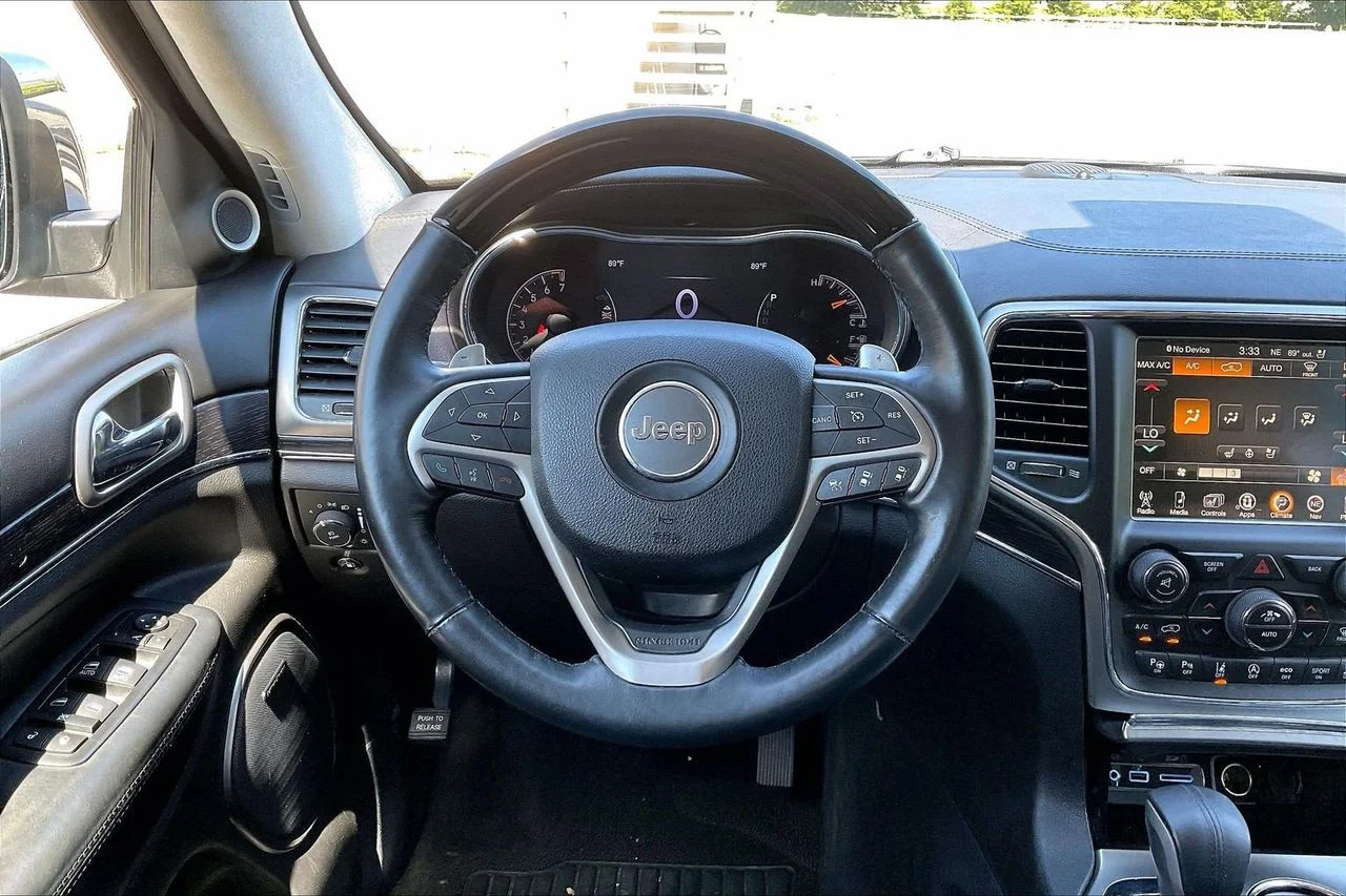 Certified Used 2017 Gray Jeep Summit image 10