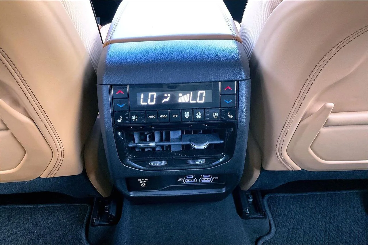 Certified Used 2022 White Jeep Summit Reserve image 18