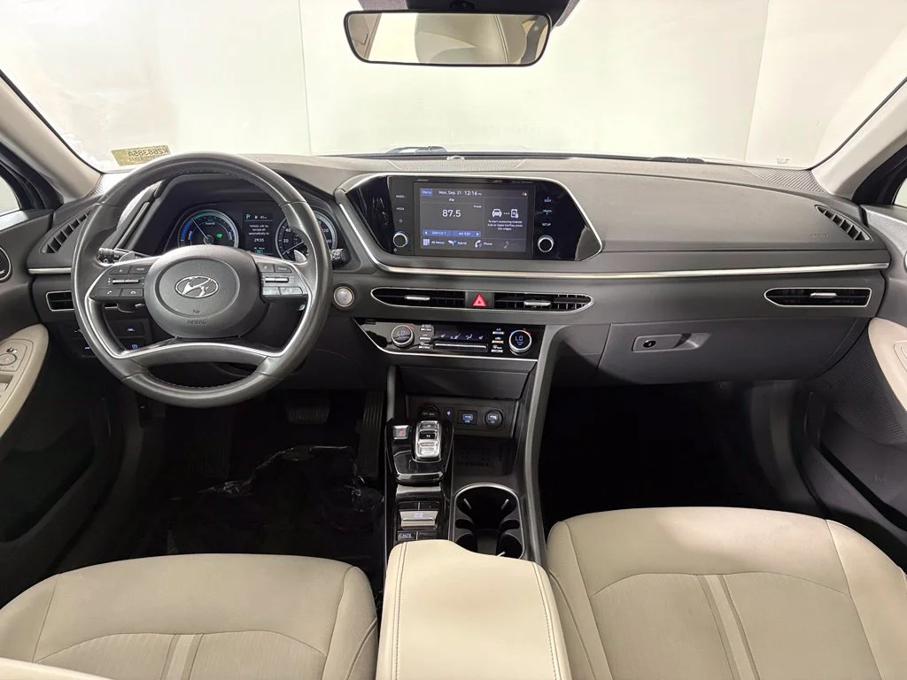 Used 2022 Gray Hyundai SEL image 38