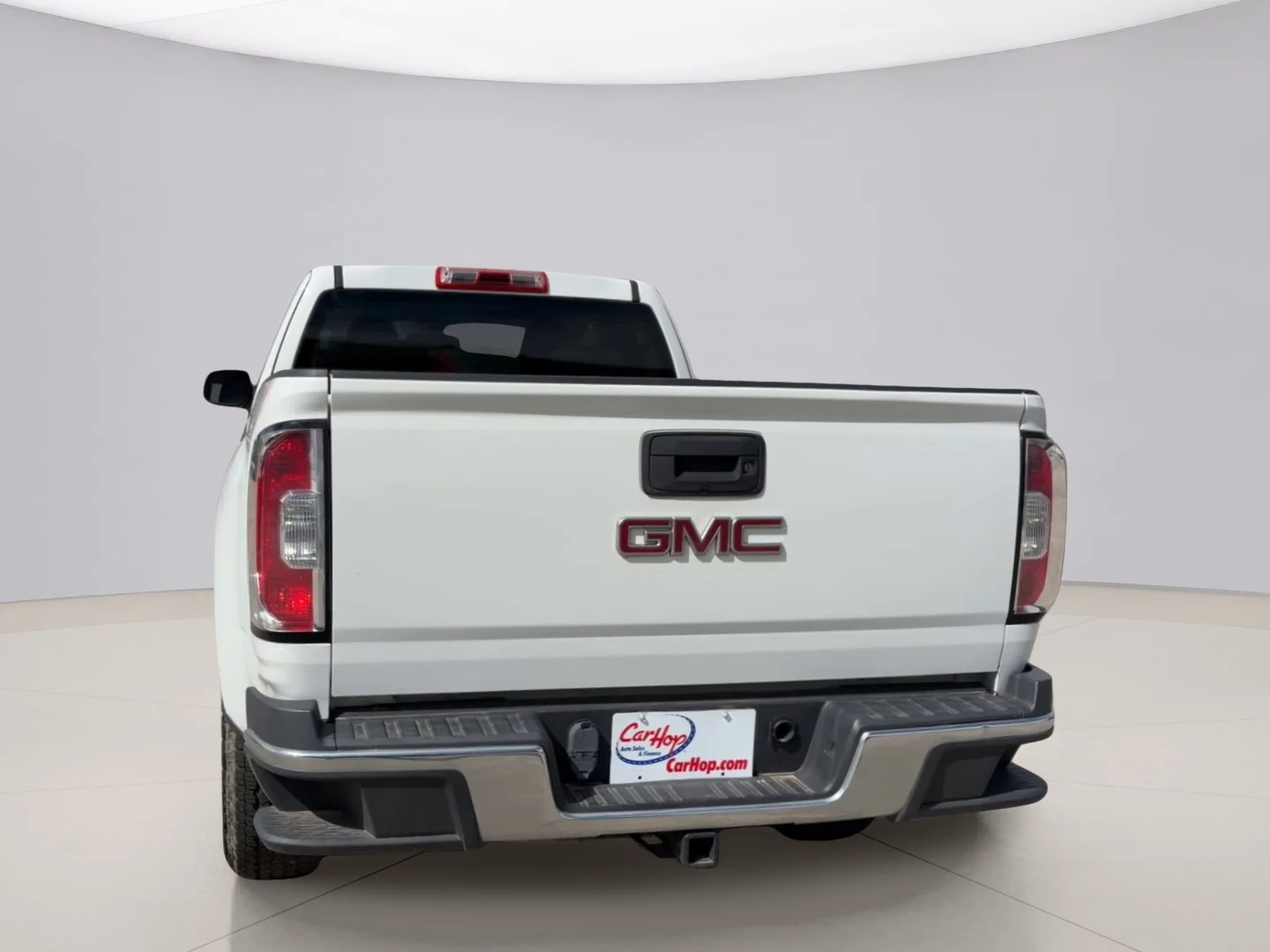 Used 2018 White Gmc BASE image 4