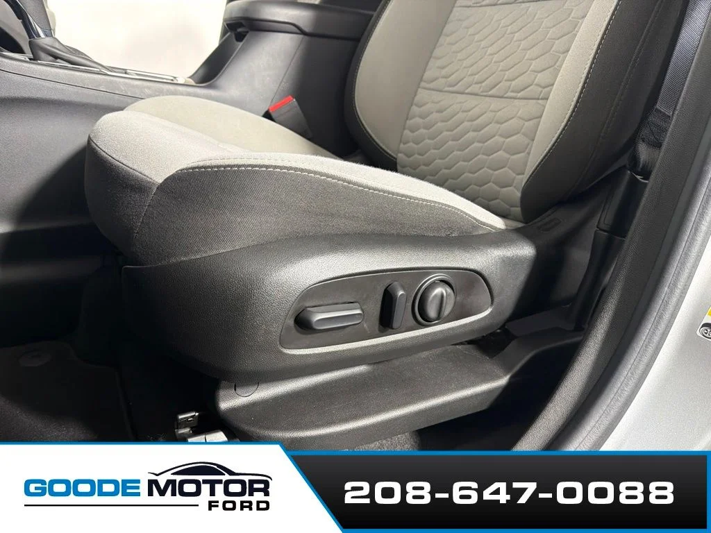 Used 2020 Silver Ice Metallic Chevrolet LS image 11
