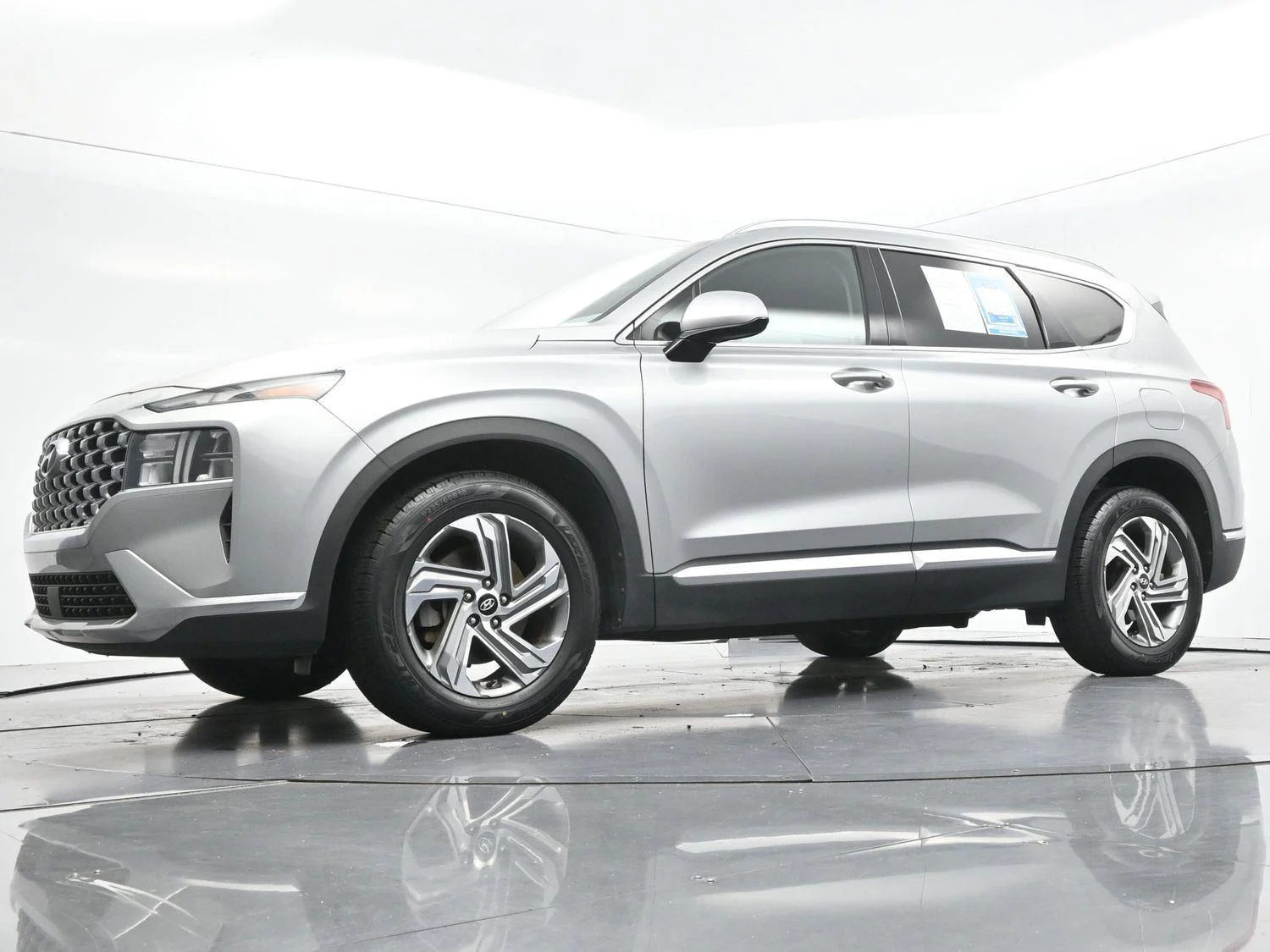 Used 2021 Shimmering Silver Hyundai SEL image 45