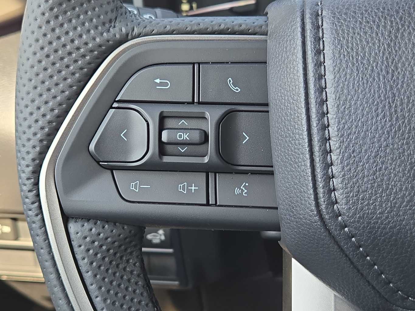 2026 Toyota Tundra SR5 - Photo 22