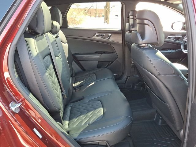 Used 2023 Red Kia X-Pro Prestige image 28