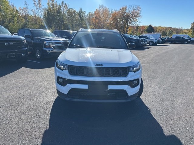 2026 Jeep Compass Limited Altitude photo 3