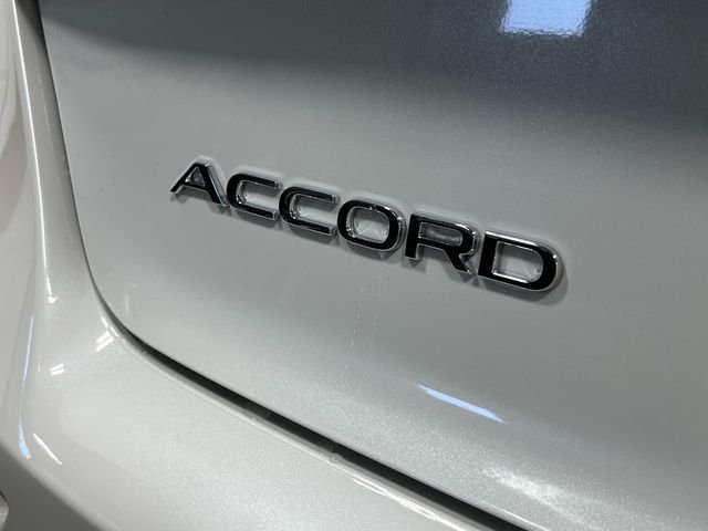 New 2026 Platinum White Pearl Honda EX-L image 10