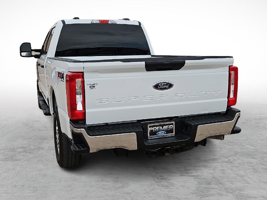 Used 2025 Oxford White Ford XLT image 8