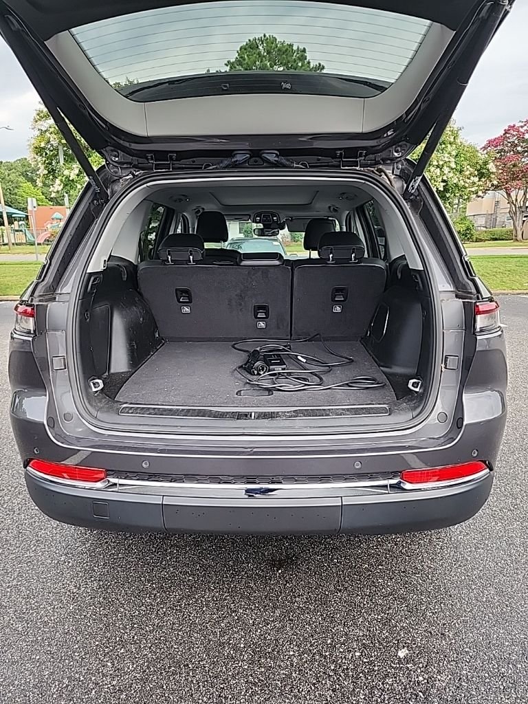 Used 2022 Gray Jeep 4xe image 7