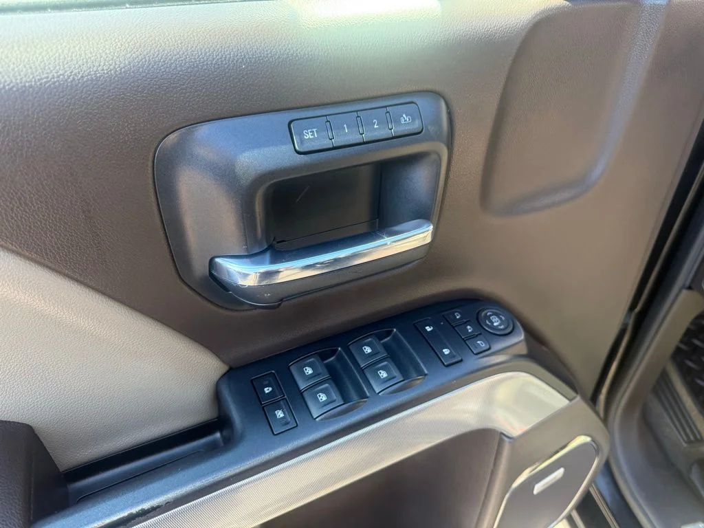 Used 2018 Black Chevrolet LTZ image 11