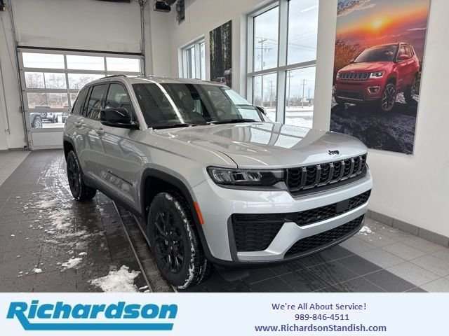 2026 Jeep Grand Cherokee Laredo Altitude