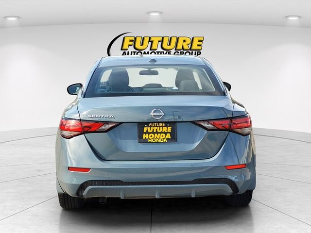 Used 2025 Gray Nissan SV image 8