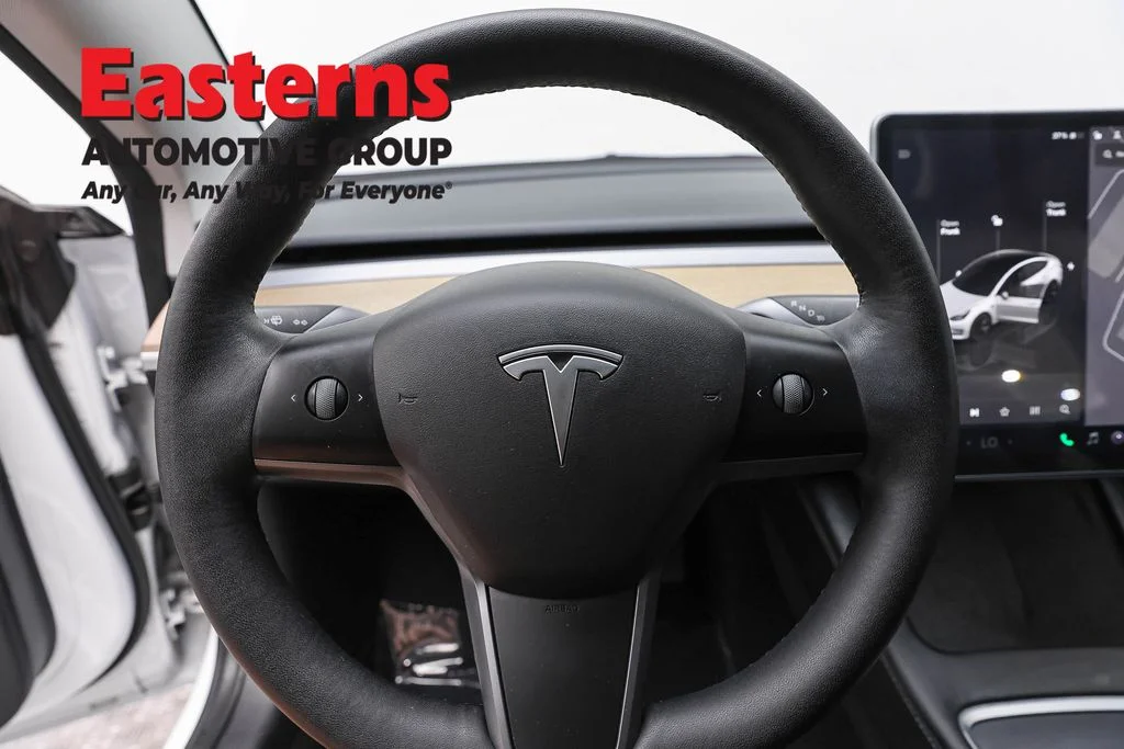 Used 2022 White Tesla Long Range image 10