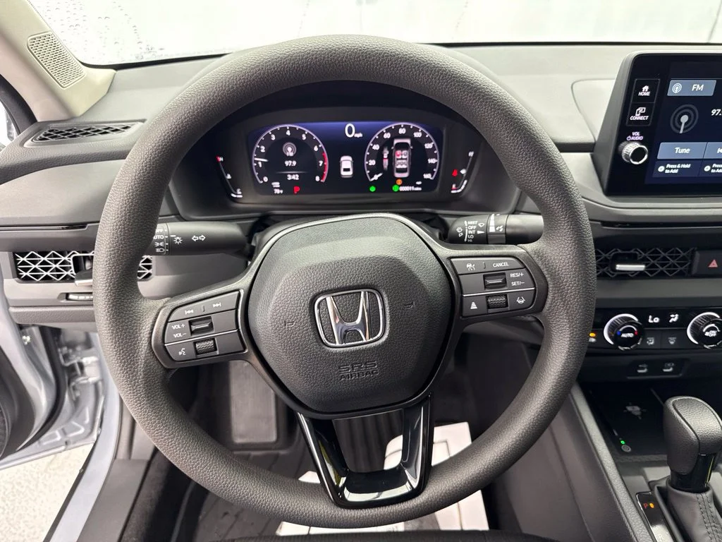 New 2026 Solar Silver Metallic Honda SE image 24