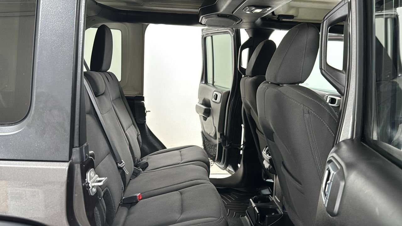 Used 2018 Gray Jeep Unlimited Sport S image 17