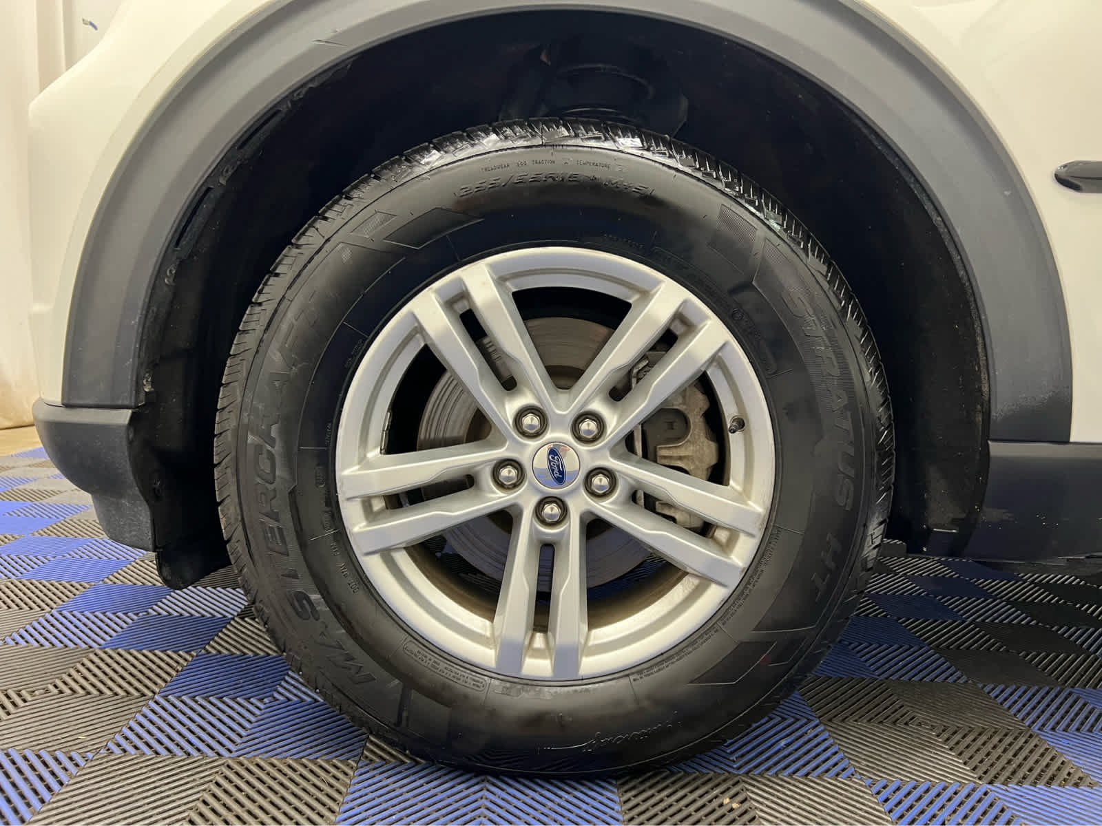 Used 2020 Star White Metallic Tri-Coat Ford XLT image 15