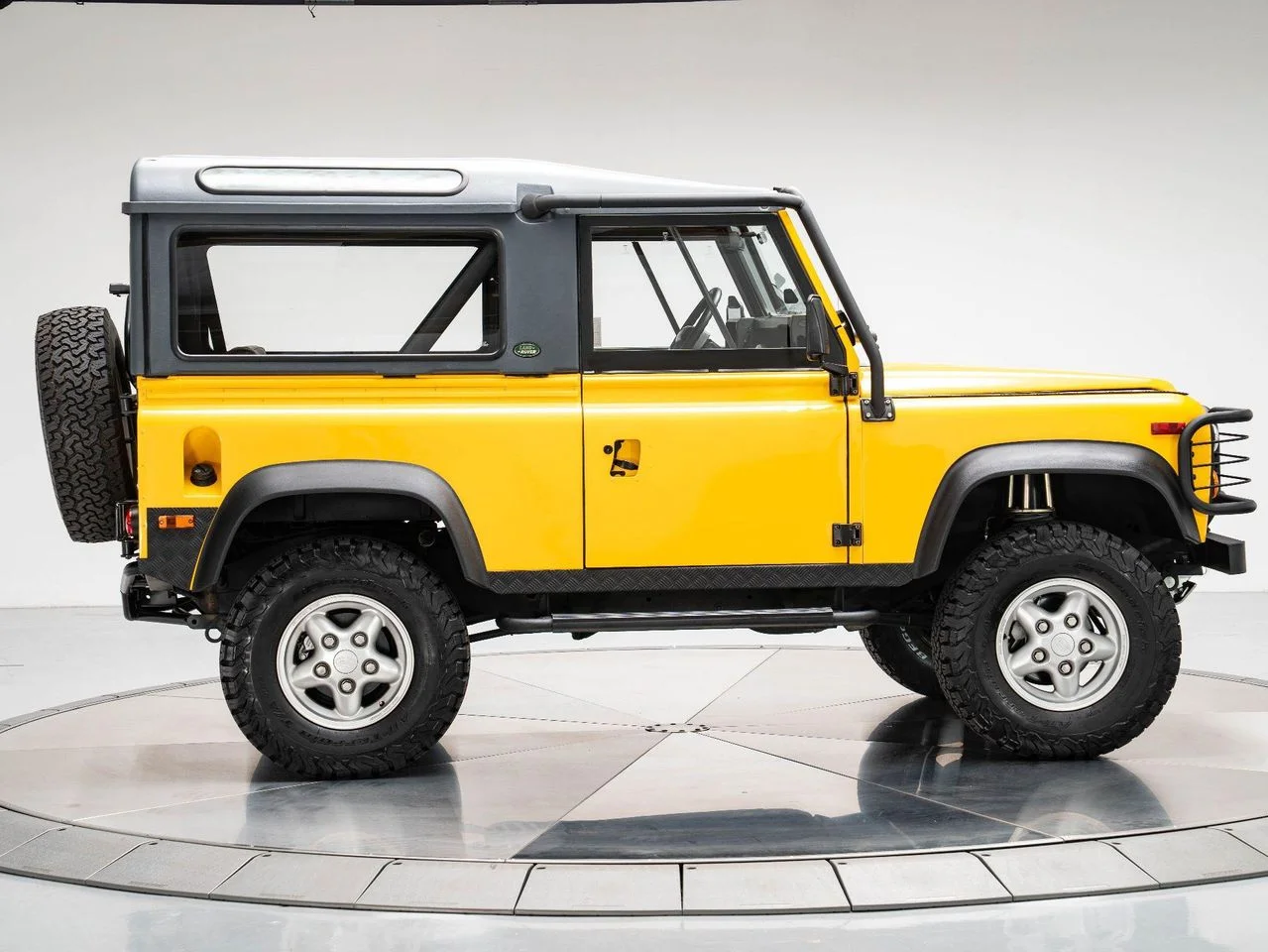 Used 1995 AA YELLOW Land Rover Soft Top image 6