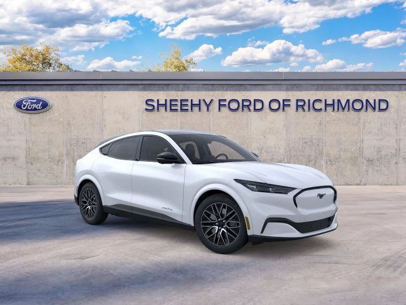 New 2026 Star White Metallic Tri-coat Ford Premium image 1