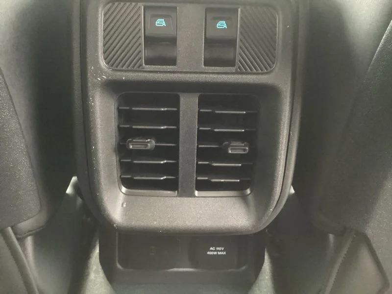 New 2025 Velocity Blue Metallic Ford Badlands® image 18