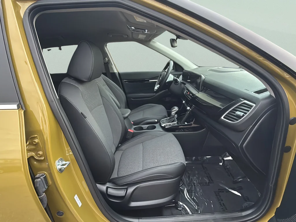 Used 2024 Green Kia S image 14