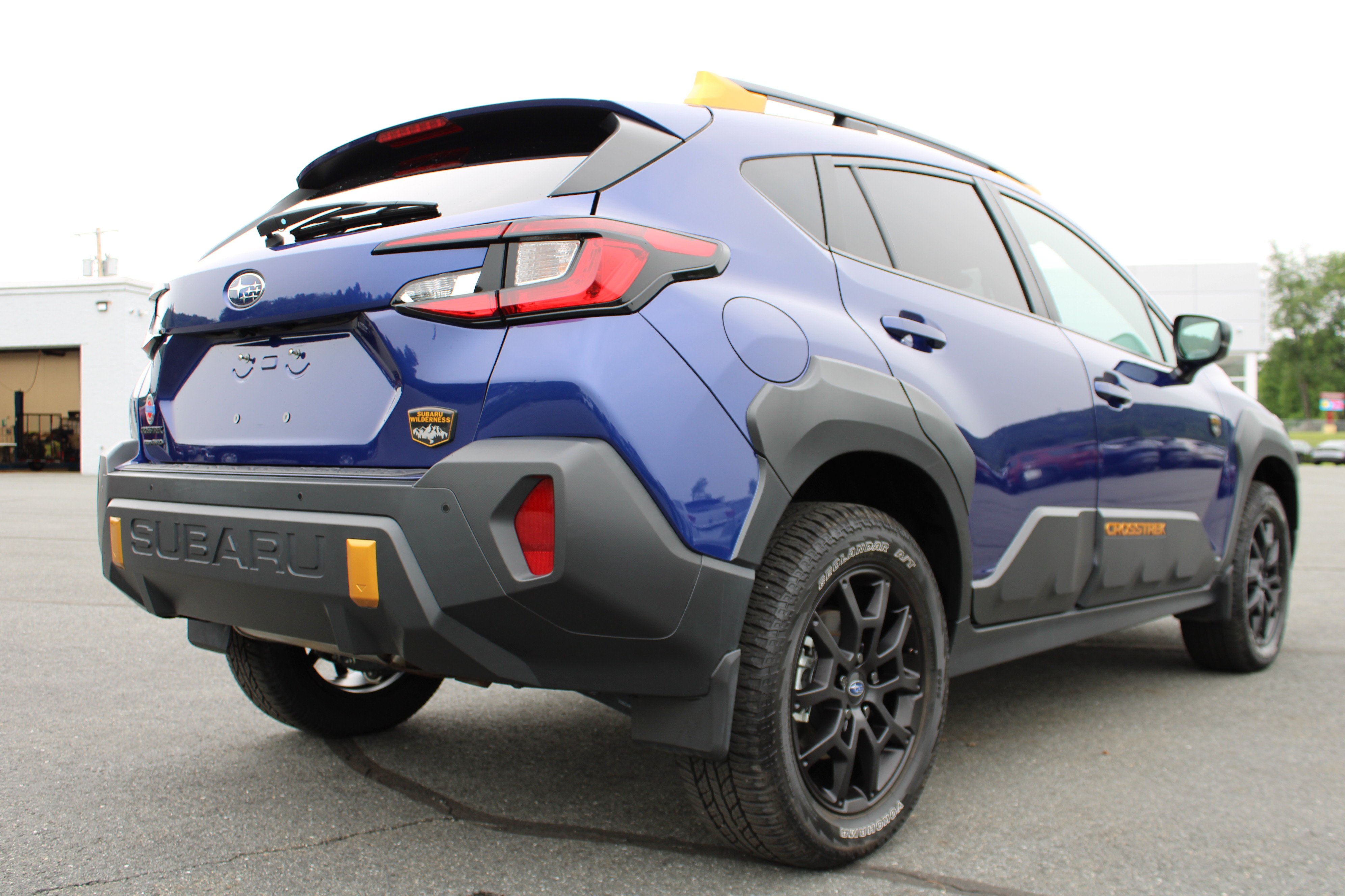 Used 2025 Sapphire Blue Pearl Subaru Wilderness image 8