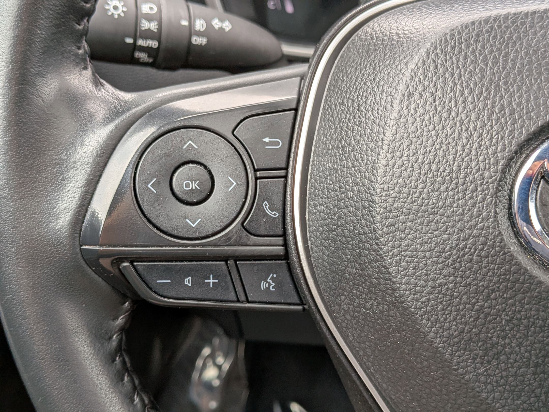 Used 2024 Cypress Toyota XLE AWD image 14