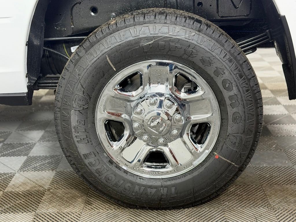 New 2026 Bright White Clear-Coat Exterior Paint RAM Tradesman image 21