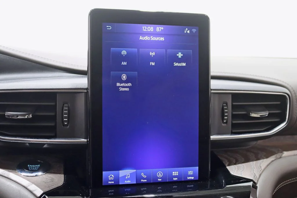 Used 2022 White Ford Platinum image 20