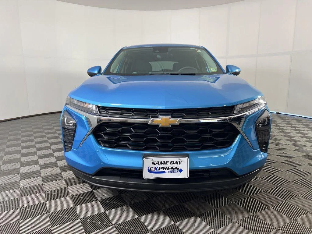 Used 2025 Marina Blue Chevrolet LS image 27