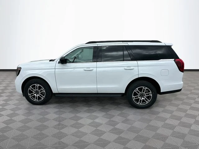New 2026 Oxford White Ford Active image 3