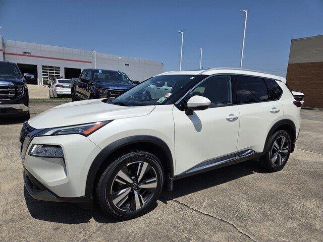 Used 2023 Pearl White Tricoat Nissan SL image 9