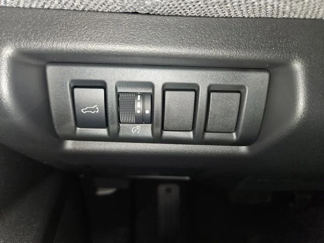 New 2026 ICE SILVER METALLIC Subaru Premium image 25