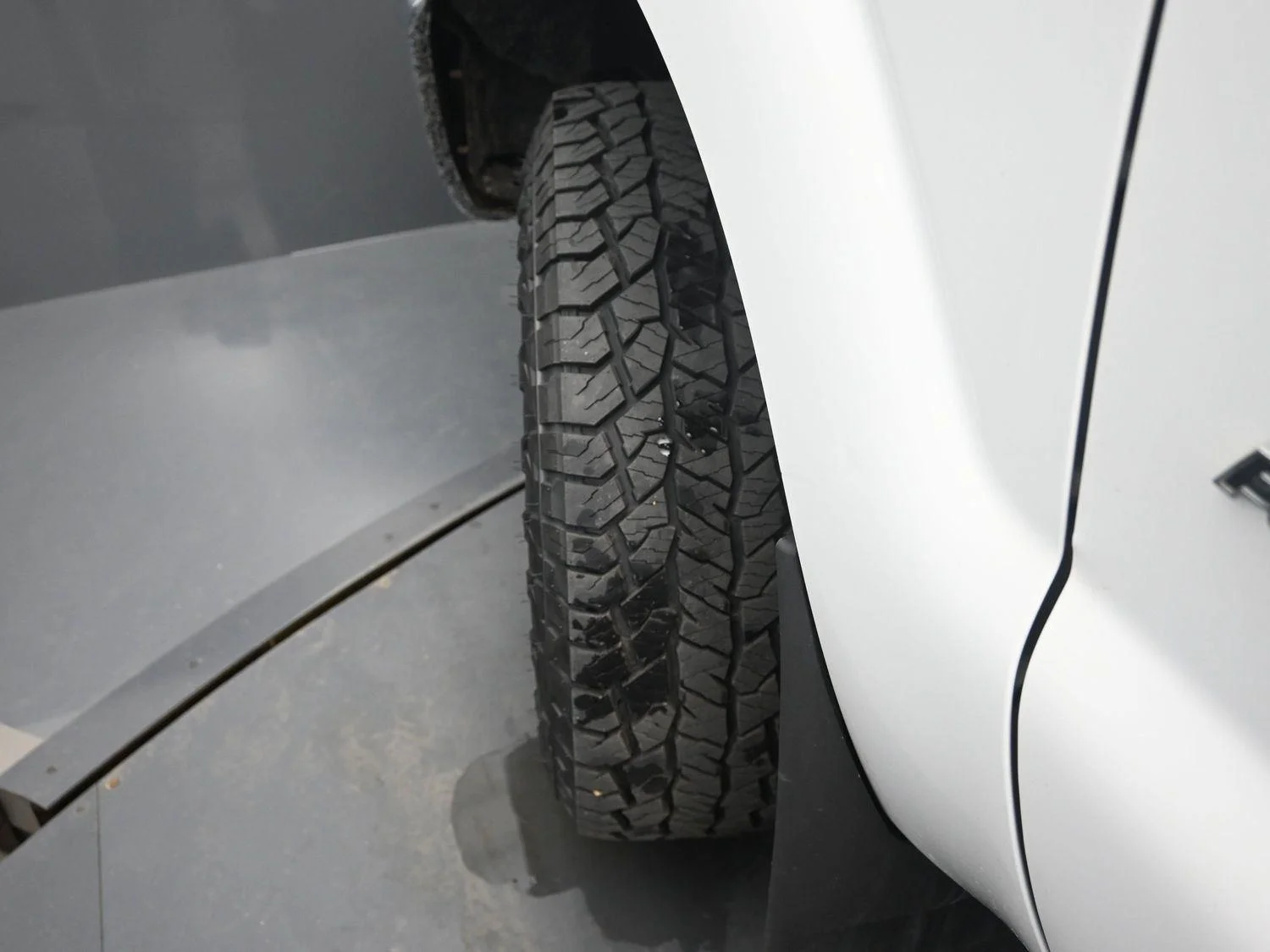 Used 2015 Oxford White Ford XL image 5