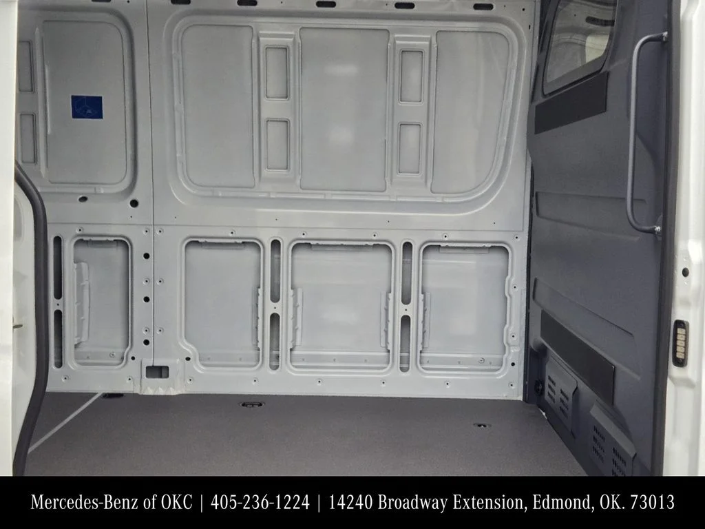 Used 2025 White Mercedes-Benz Cargo 170 WB image 25