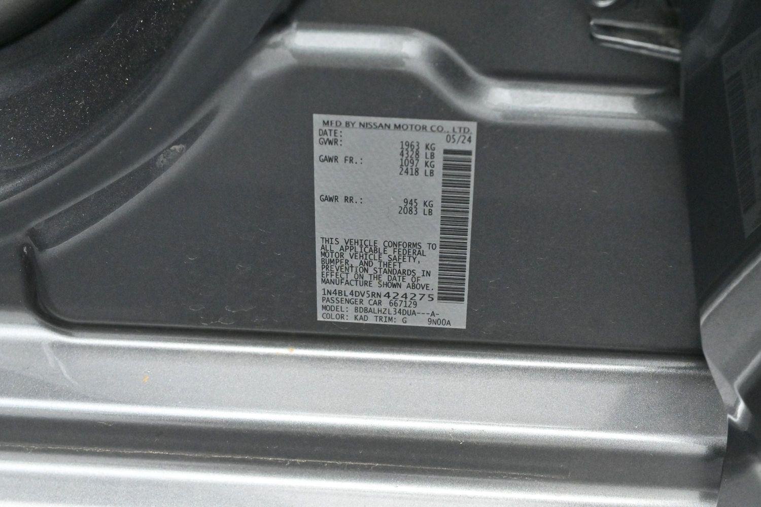 Used 2024 Gun Metallic Nissan 2.5 SV image 34