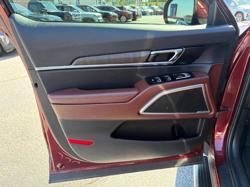 Used 2024 Red Kia EX image 10