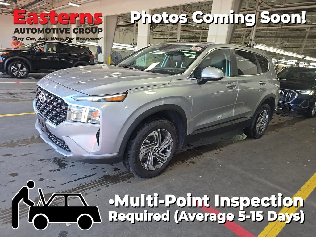 Used 2023 Silver Hyundai SE image 1