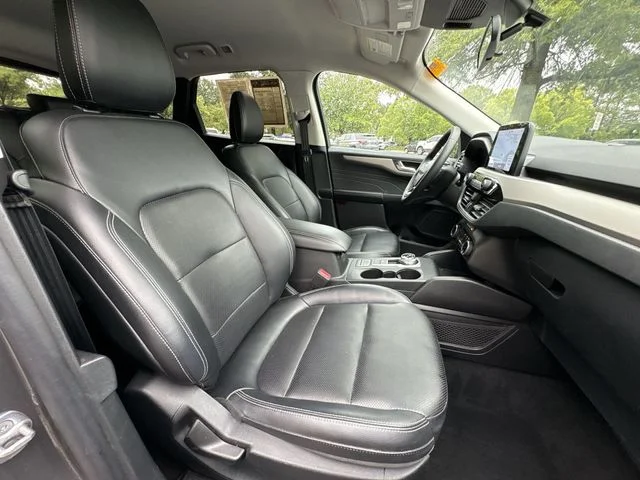 Used 2022 Gray Ford SEL image 27
