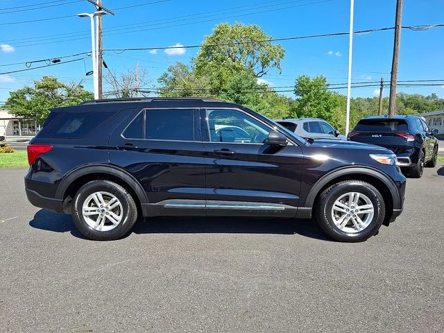 Used 2021 Black Ford XLT image 8
