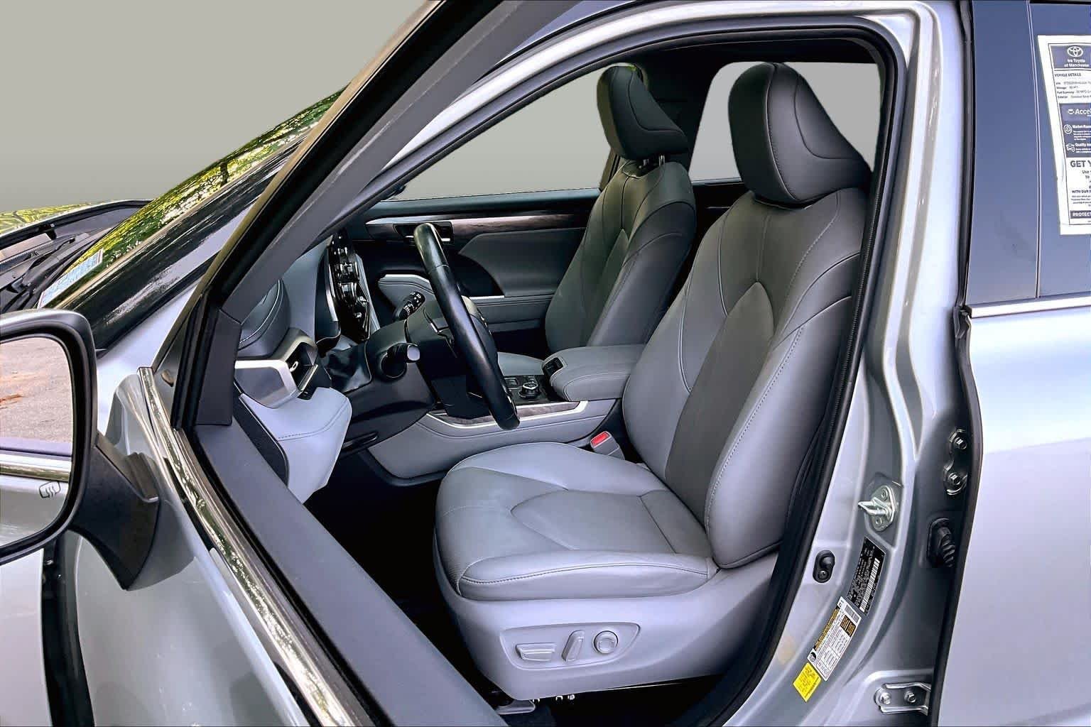 Used 2020 Celestial Silver Metallic Toyota Limited image 9