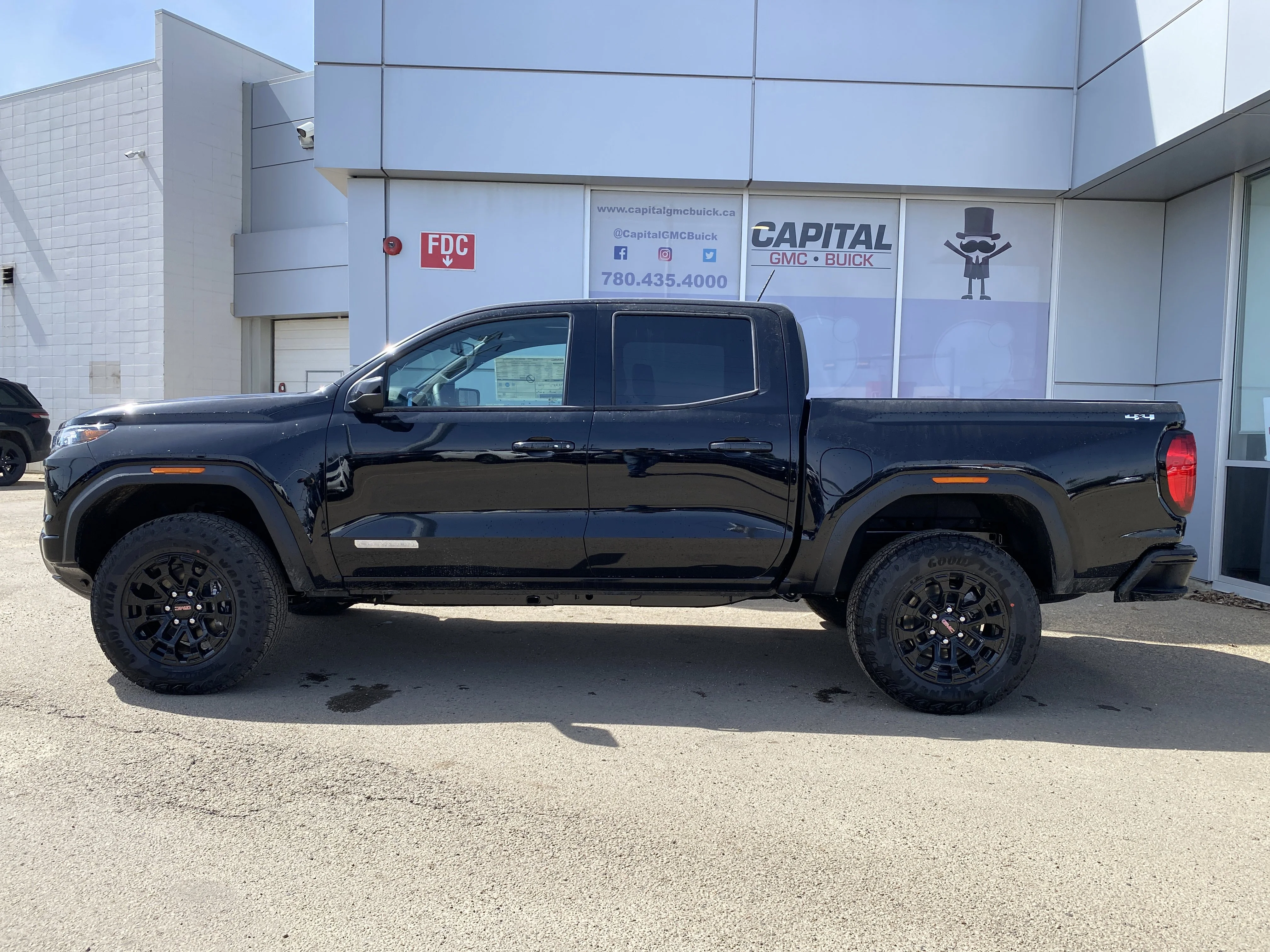 New 2026 ONYX BLACK GMC 4WD Elevation image 3